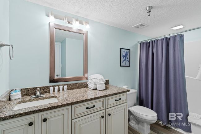 Bathroom | Image 24