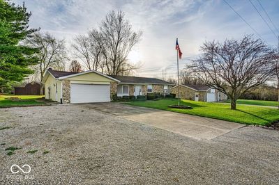 19604 N County Road 100 W, House other with 3 bedrooms, 2 bathrooms and null parking in Muncie IN | Image 3