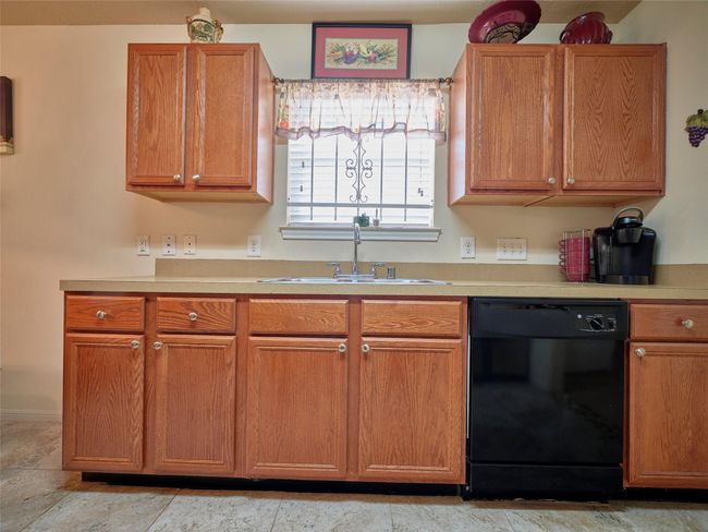 21603 Micheala Way, House other with 3 bedrooms, 3 bathrooms and 2 parking in Humble TX | Image 13