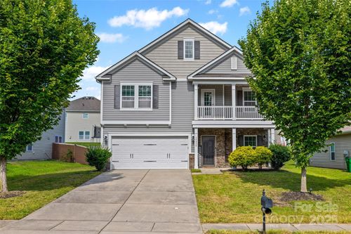 10426 Kempsford Dr, Charlotte, NC, 28262-2717 | Card Image