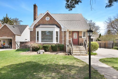 3104 Longfellow Ave, Windsor, ON, N9E2L5 | Card Image