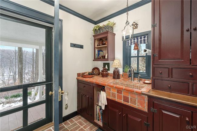 1108 S Barbara Dr, House other with 3 bedrooms, 3 bathrooms and null parking in Alburtis PA | Image 17