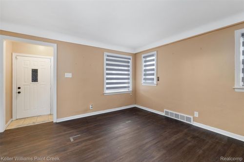 20164 Tracey St, Detroit, MI, 48235-1569 | Card Image