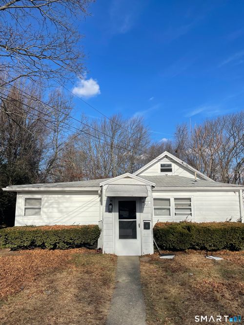 70 Highlawn St, Waterbury, CT, 06705-1603 | Card Image