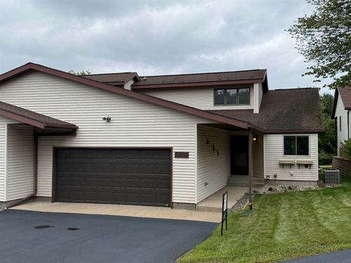2907 Westhill Dr, Wausau, WI, 54401-3772 | Card Image
