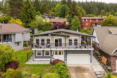 224 April Rd, House other with 5 bedrooms, 3 bathrooms and 6 parking in Port Moody BC | Image 2