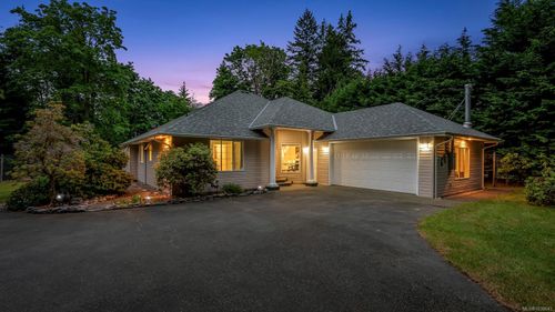 5888 Sea Terrace Rd, Courtenay, BC, V9J1W1 | Card Image