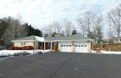 150 Wescott Rd, Rocky Mount, VA, 24151-4092 | Card Image