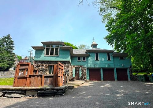124 Pine Street, Waterbury, CT, 06710 | Card Image