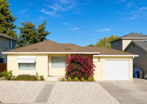 120 Santa Clara St, Watsonville, CA, 95076-3132 | Card Image