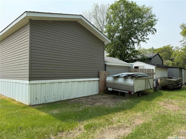 3 - 404 8 Th Ave E, House other with 3 bedrooms, 2 bathrooms and 2 parking in Watrous SK | Image 48