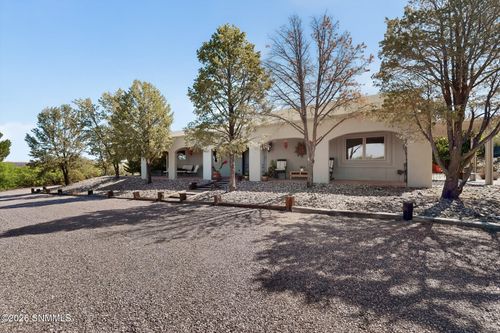 4537 Mockingbird St, Las Cruces, NM, 88011-9617 | Card Image