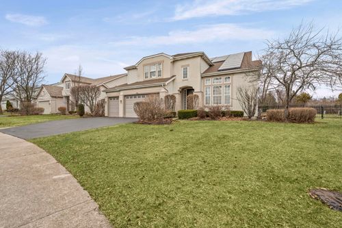 2188 Avalon Dr, Buffalo Grove, IL, 60089-4681 | Card Image
