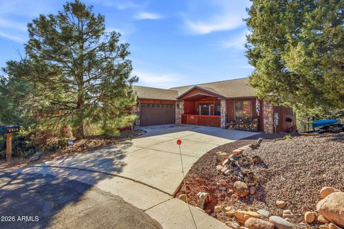 2310 Evergreen Ln, Show Low, AZ, 85901-7881 | Card Image