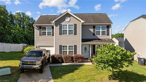 10 Grace Chapel Ct, Greensboro, NC, 27405-2896 | Card Image