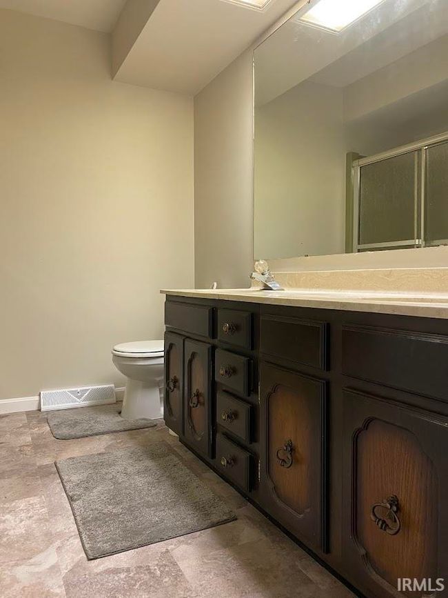8760 E Schnellville Rd, House other with 4 bedrooms, 3 bathrooms and null parking in Birdseye IN | Image 32