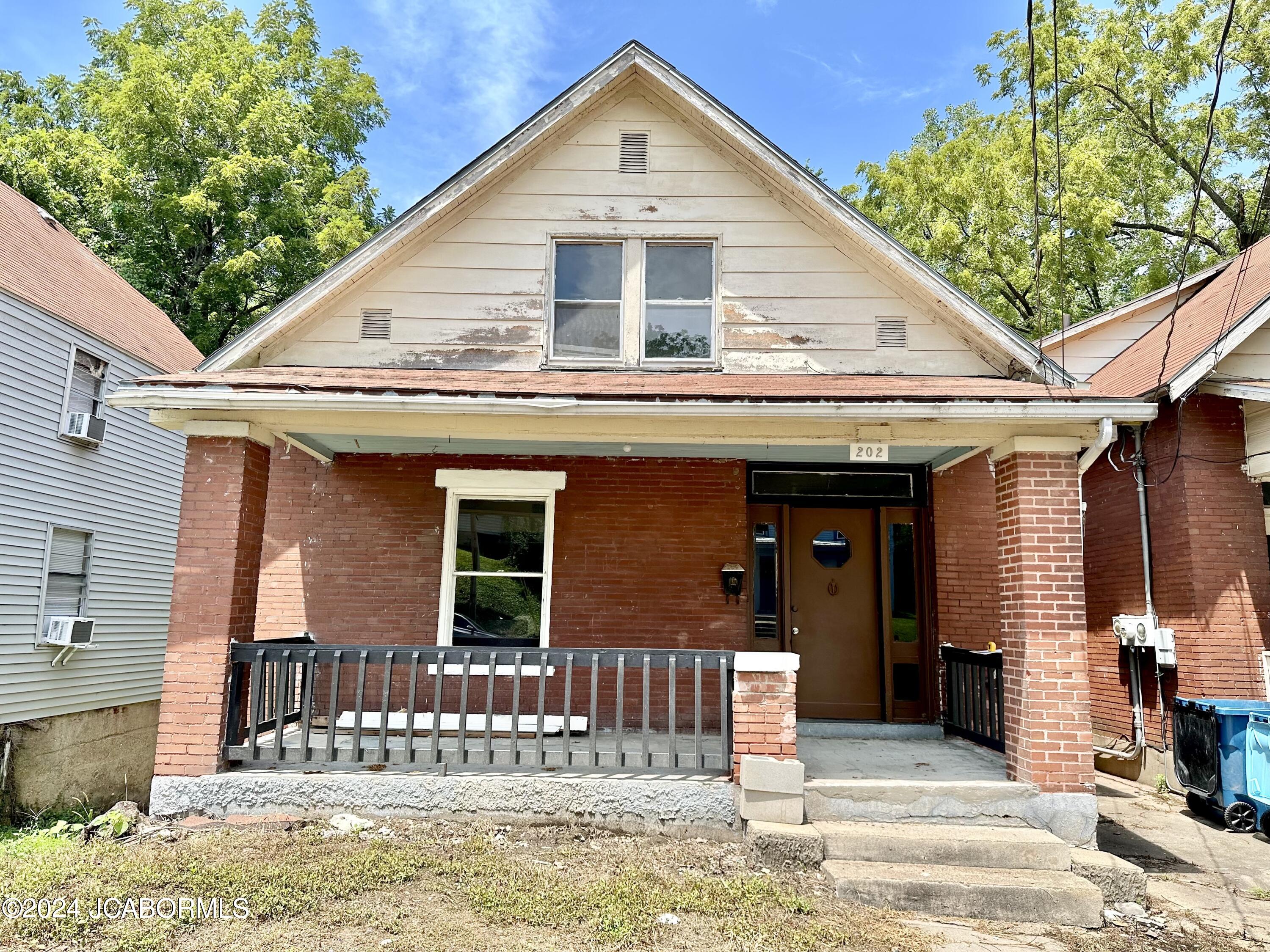 Chestnut St, Jefferson City, MO 65101