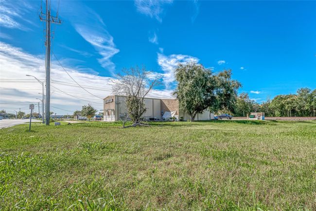 2436 - 2422 S Main St, Home with 0 bedrooms, 0 bathrooms and null parking in Pearland TX | Image 8