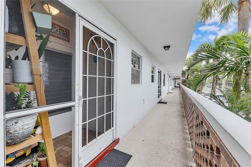apt-n202-2050 Ne 39th St, Lighthouse Point, FL, 33064-7493 | Card Image