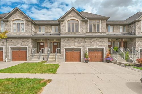 134 Hollybrook Trail, Kitchener, ON, N2R0M7 | Card Image