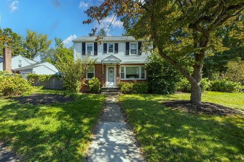 1 Lexington Ave, South Hadley, MA, 01075-1918 | Card Image