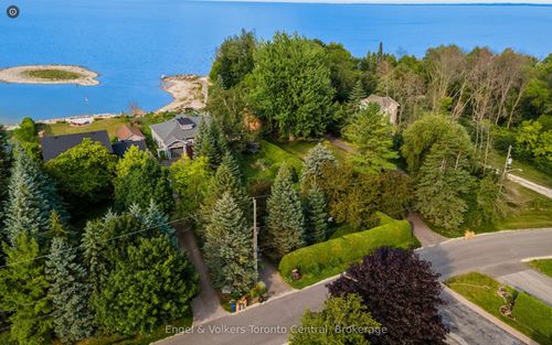 19 Georgian Manor Dr, Collingwood, ON, L9Y5P2 | Card Image