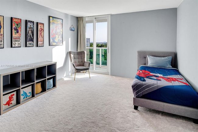 APT-617 - 100 Bayview Dr, Condo with 2 bedrooms, 2 bathrooms and null parking in Sunny Isles Beach FL | Image 15