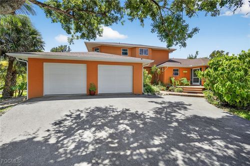 3481 Myers Ln, SAINT JAMES CITY, FL, 33956-2512 | Card Image