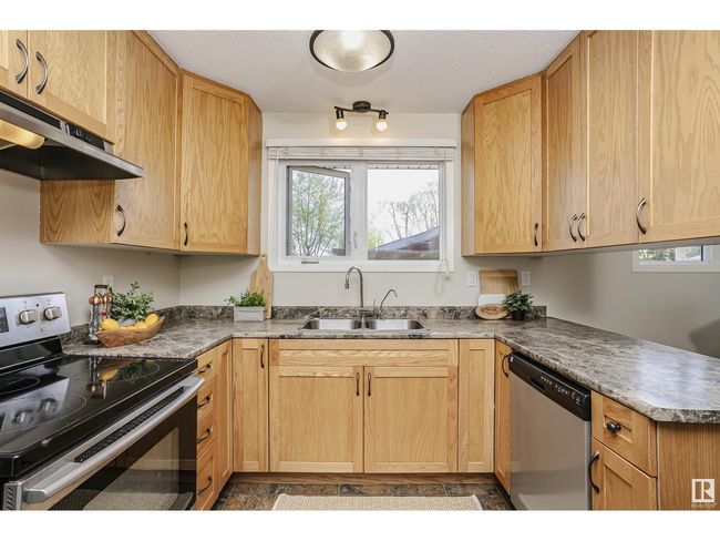 4713 51 St, House other with 3 bedrooms, 2 bathrooms and 4 parking in Legal AB | Image 13