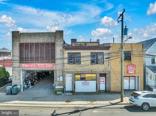 2318 Fairmount Ave, Atlantic City, NJ, 08401-4036 | Card Image