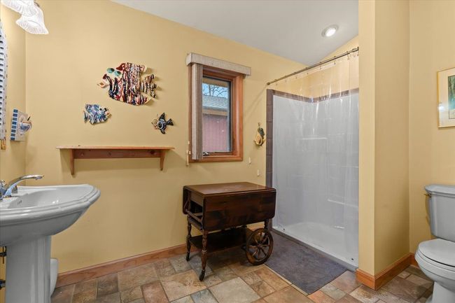 Primary En Suite | Image 10