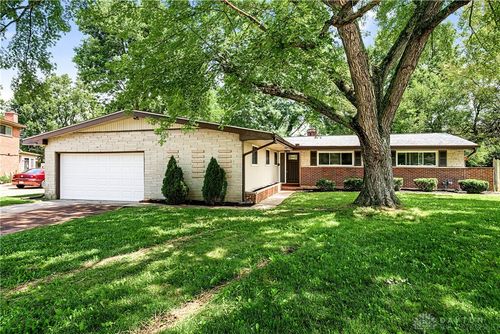 5532 Joyce Ann Dr, Dayton, OH, 45415-2947 | Card Image