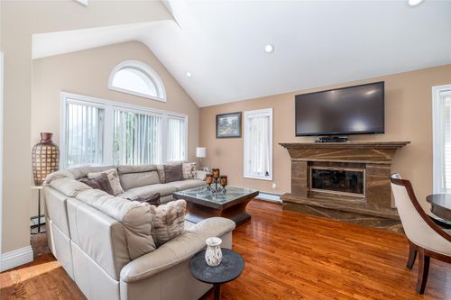 upper-459 E Pine Street, Long Beach, NY, 11561 | Card Image
