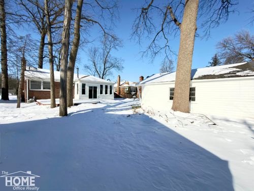 16544 Delaware Ave, Redford, MI, 48240-2458 | Card Image