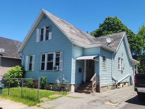 8 Princeton St, Rochester, NY, 14605-1028 | Card Image