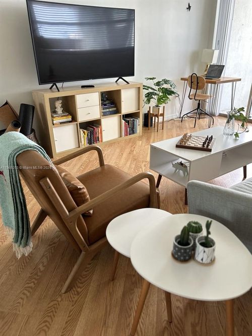 apt-1007-5880 Collins Ave, Miami Beach, FL, 33140-2206 | Card Image