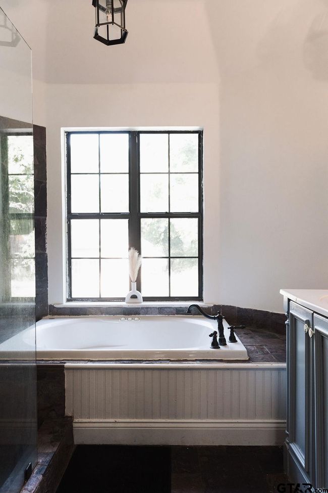 19940 Fm 2493, House other with 4 bedrooms, 3 bathrooms and null parking in Flint TX | Image 24