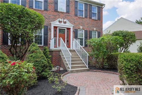 6 Westbury Ct, Bordentown, NJ, 08505-3165 | Card Image