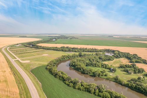 7198 180th Ave Se, Wahpeton, ND, 58075 | Card Image