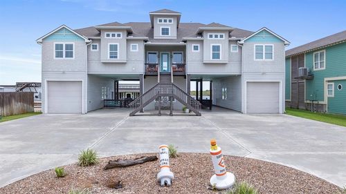 2719 Stella, Port O Connor, TX, 77982-2161 | Card Image