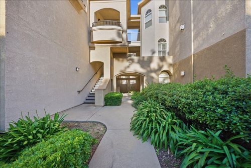 733-700 Moon Cir, Folsom, CA, 95630-4131 | Card Image