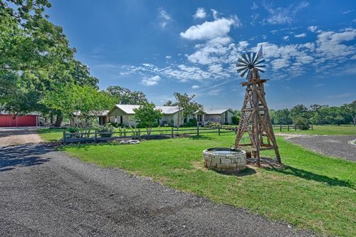 1045 Private Road 7005, Lexington, TX, 78947-4165 | Card Image