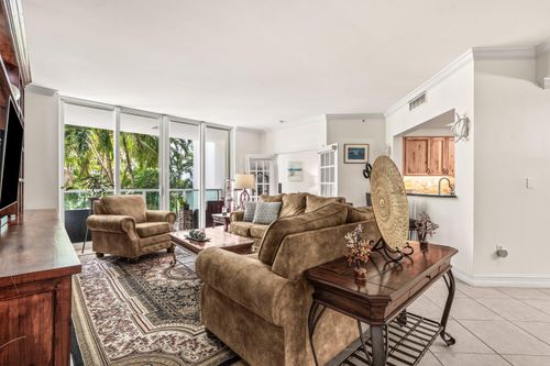 a209-500 Se Mizner Blvd, Boca Raton, FL, 33432-5564 | Card Image