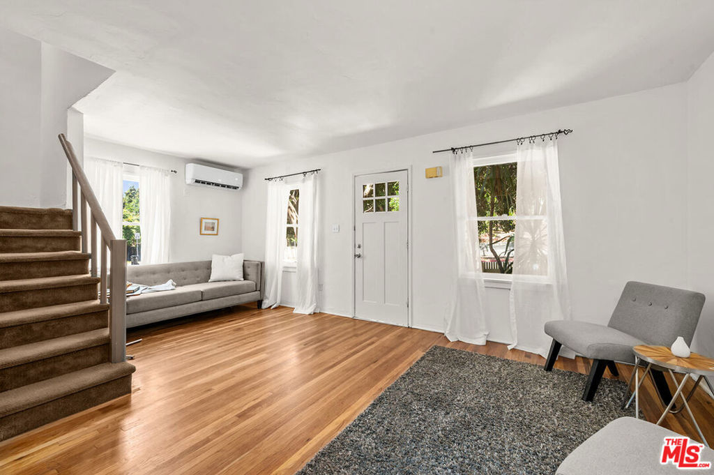 Residential Lease in Los Angeles