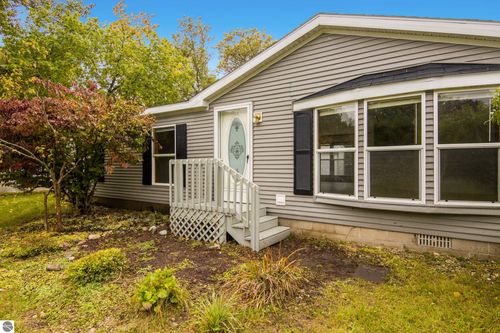 10995 Stacey Alley, Honor, MI, 49640 | Card Image