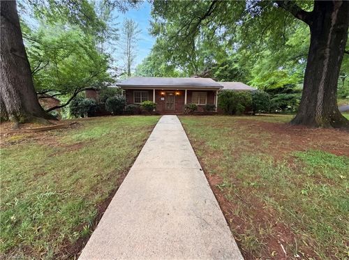 3010 Hope Valley Rd, Winston-Salem, NC, 27106-5008 | Card Image