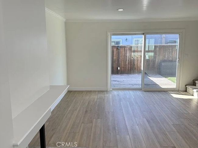 1109 E 1 St St, Condo with 3 bedrooms, 2 bathrooms and 2 parking in Tustin CA | Image 21