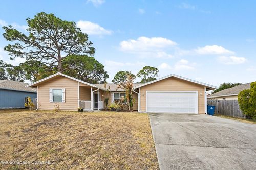 1070 Lee Ave Nw, PALM BAY, FL, 32907-7976 | Card Image