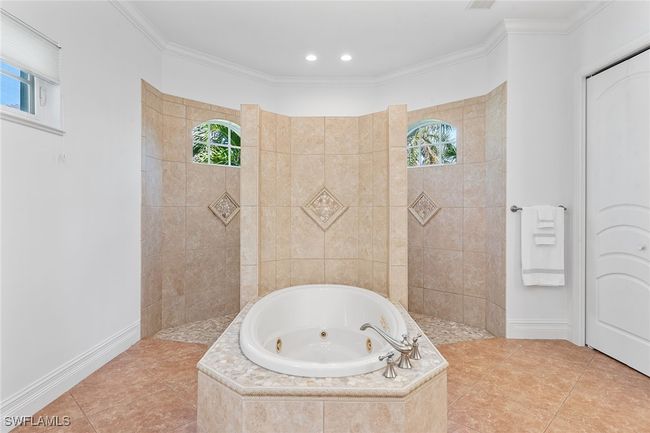 761 Rockport Ct, House other with 6 bedrooms, 5 bathrooms and null parking in MARCO ISLAND FL | Image 19