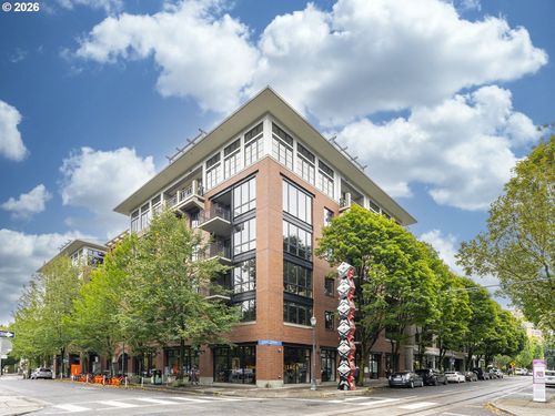 201-1030 Nw Johnson St, Portland, OR, 97209-3065 | Card Image